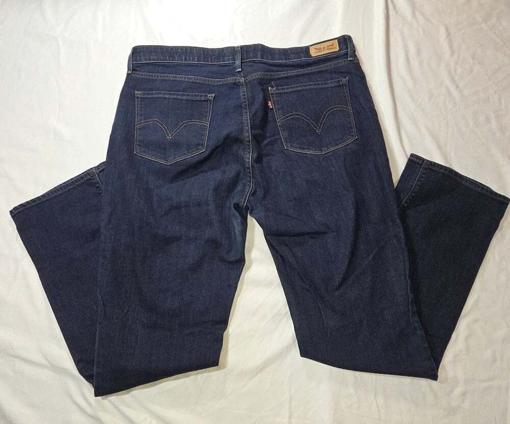 Levi's 525 Straight Leg Size 16M Dark Wash Denim Jeans
